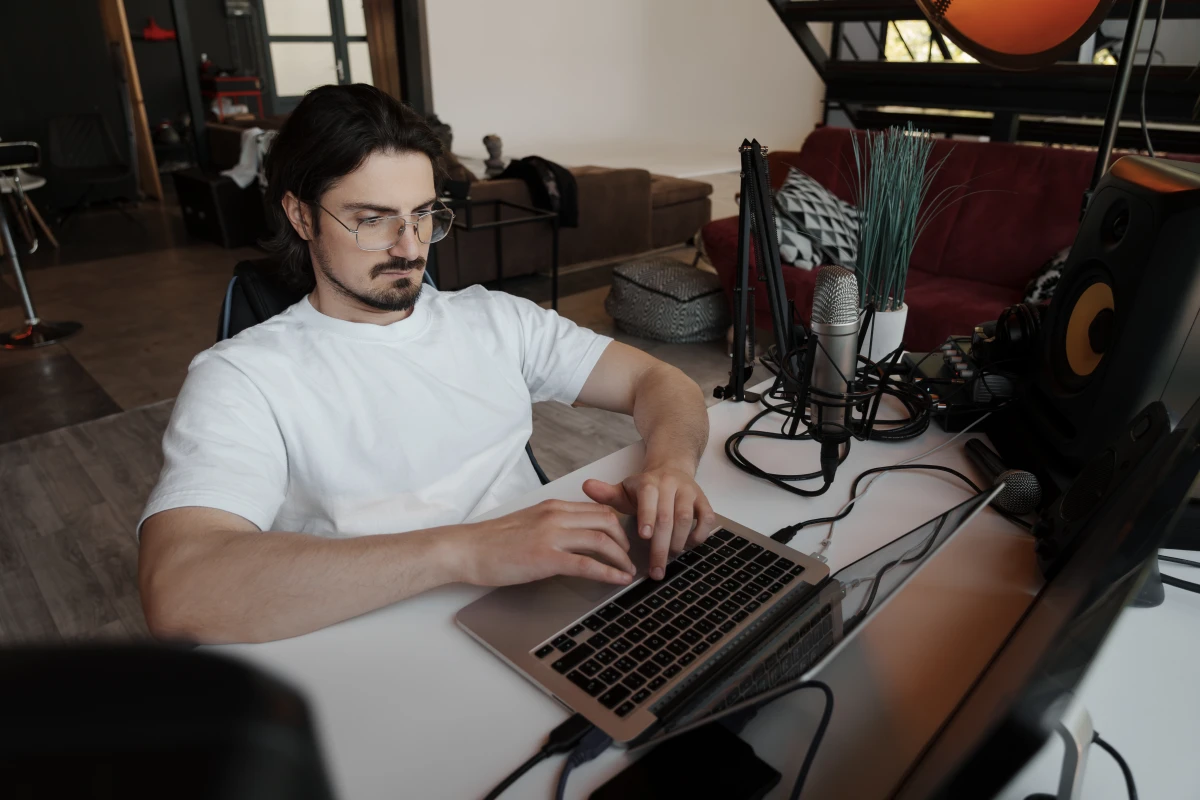 Logiciels de création de logo : panorama complet pour choisir le meilleur outil